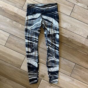 Lululemon Wunder Under High-Rise Leggings – Marble Print